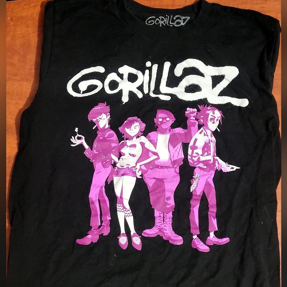 Hot Topic Grunge Pink And White Gorillaz Tee